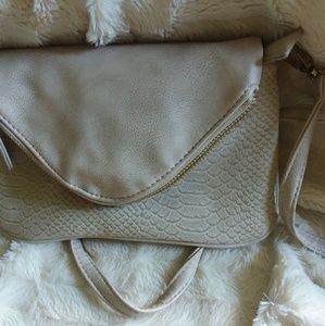 Beige snakeskin clutch purse